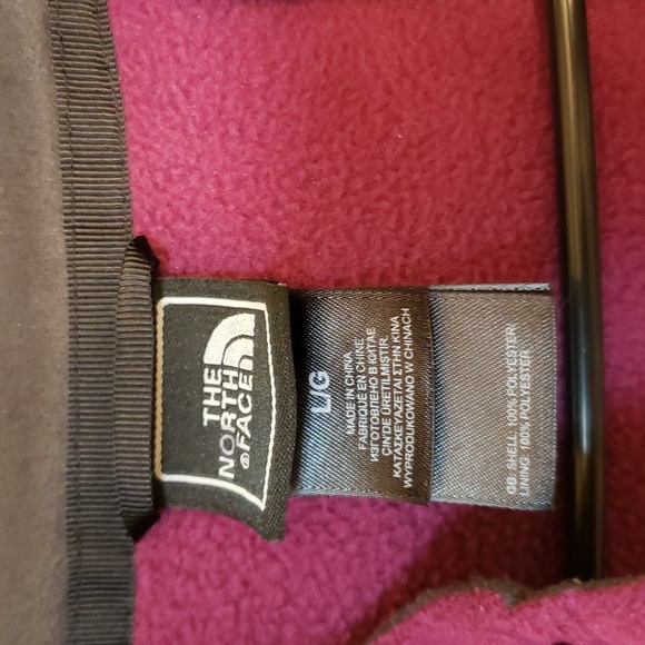 Ladies North Face Jacket - Picture 4 of 5